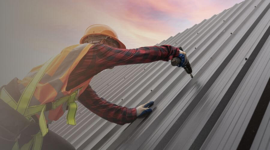 Professional gutter cleaning in Suttons Bay, MI